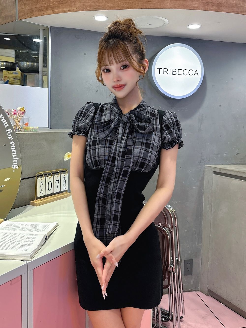 モデル:158cm(着用サイズ:FREE 着用カラー:BLK)