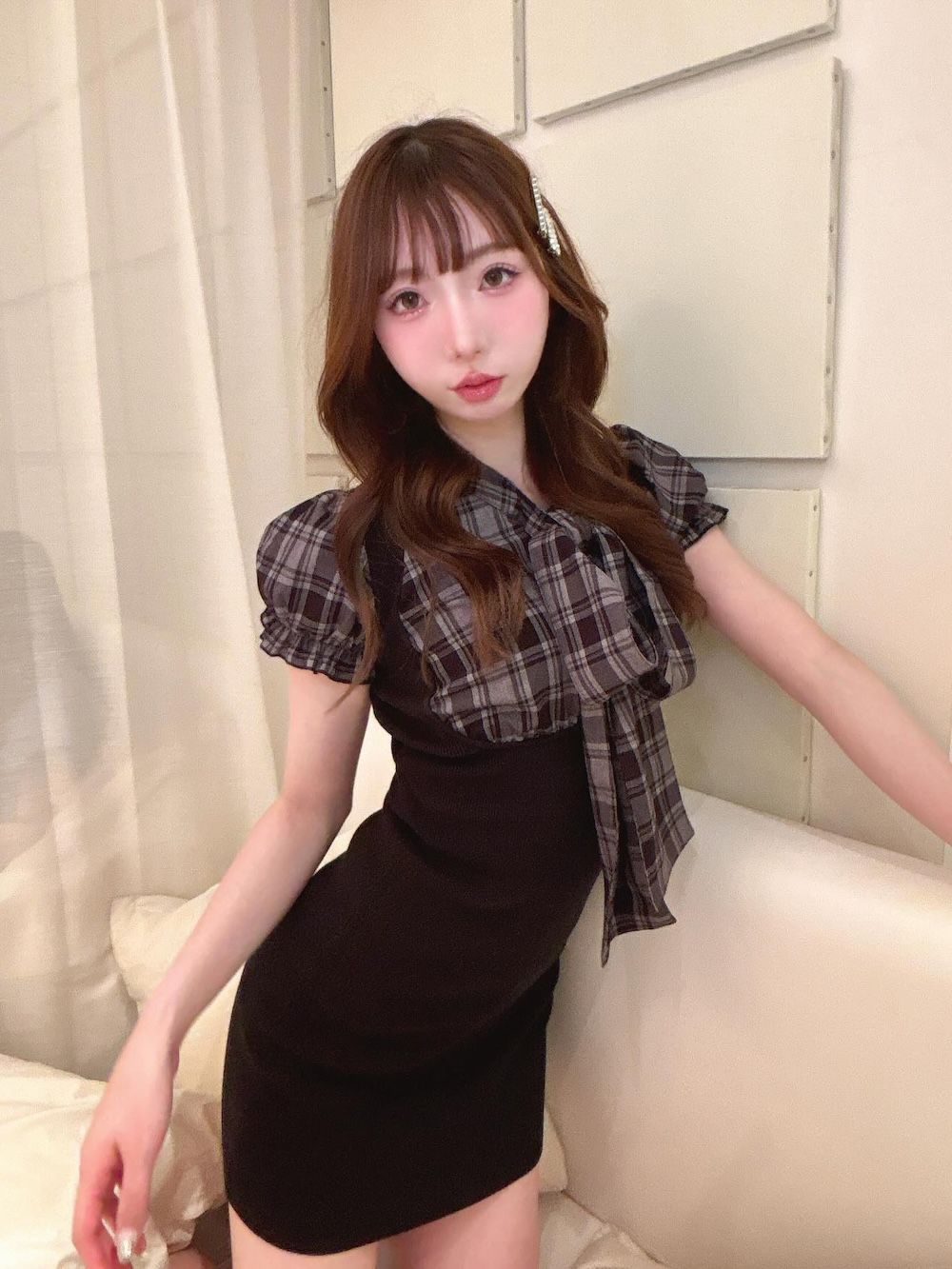 モデル:160cm(着用サイズ:FREE 着用カラー:BLK)