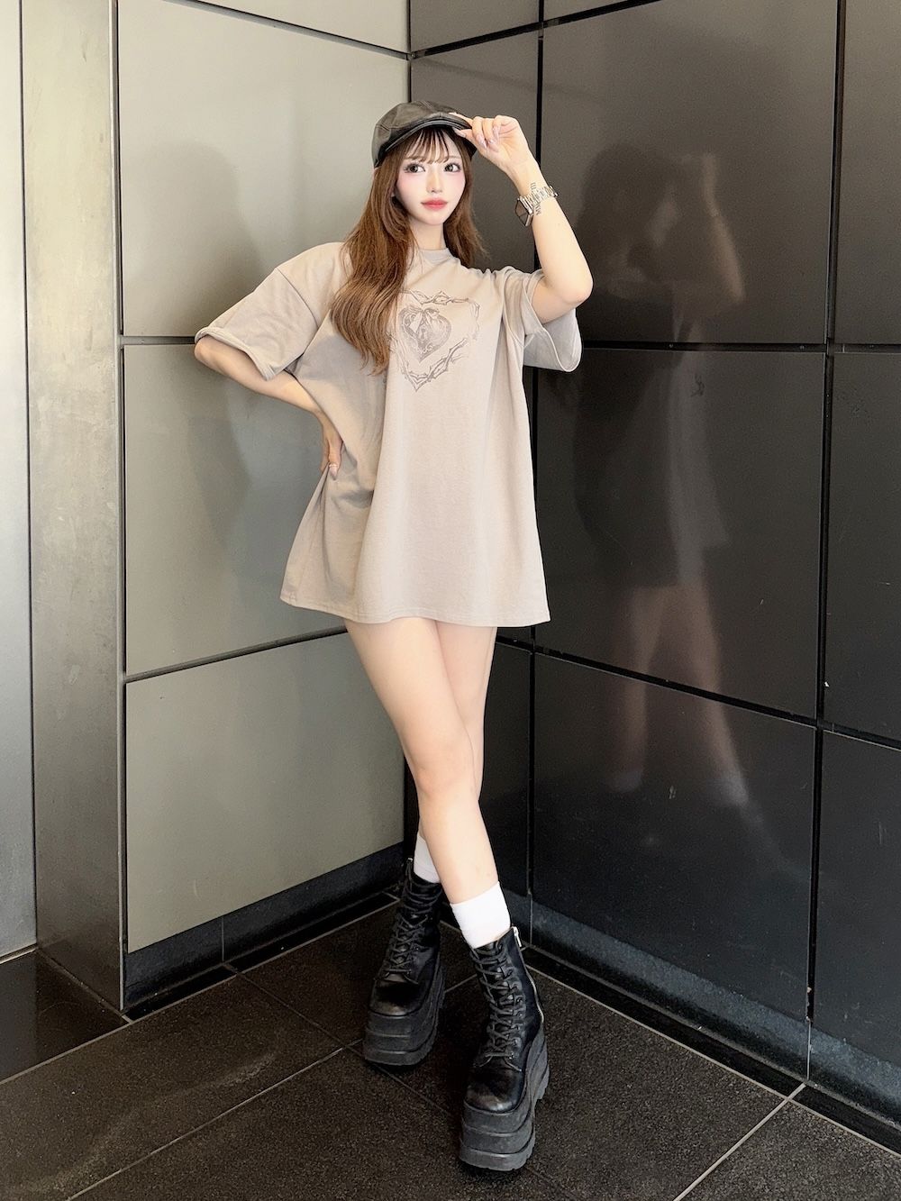 モデル:158cm(着用サイズ:FREE 着用カラー:G-BEG)