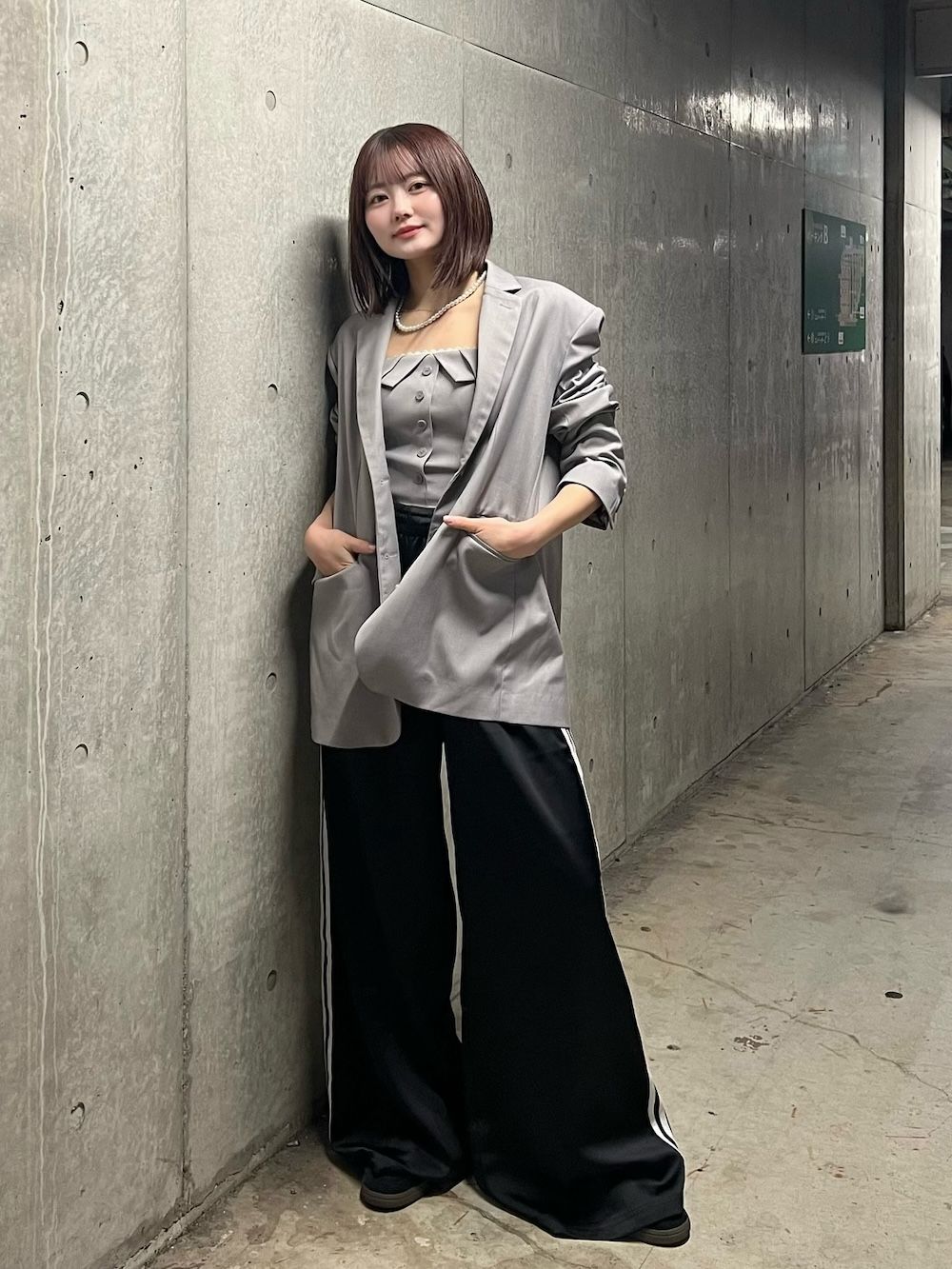モデル:161cm(着用サイズ:FREE 着用カラー:GRY)
