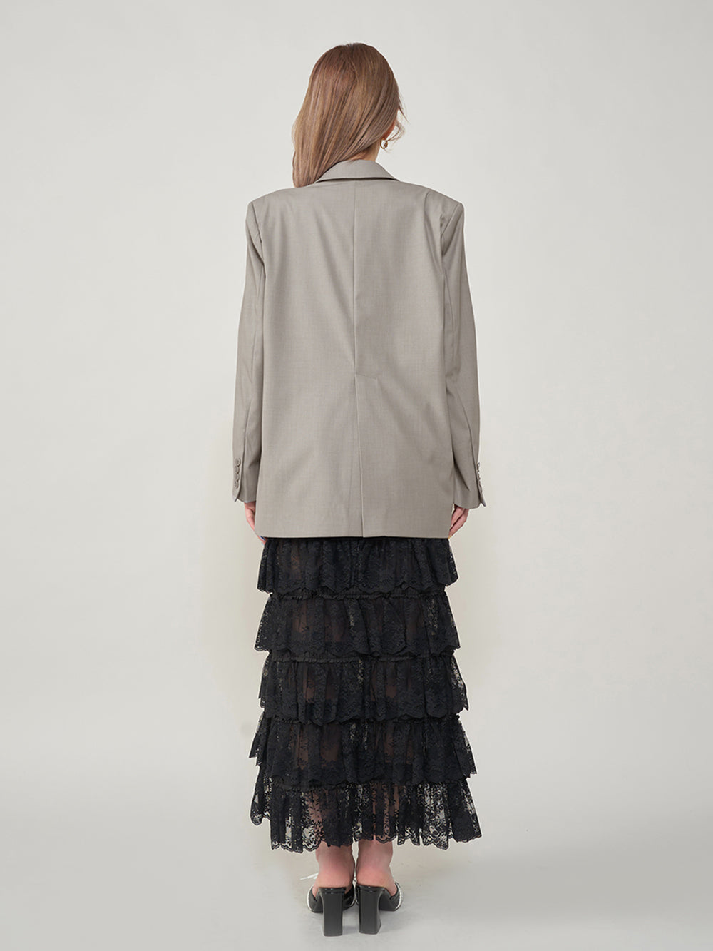 モデル:165cm(着用サイズ:FREE 着用カラー:GRY)