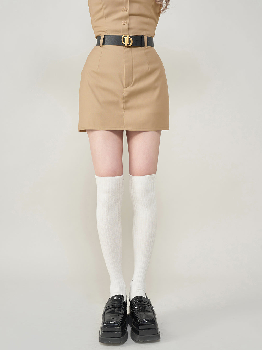 モデル:165cm(着用サイズ:S 着用カラー:BEG)