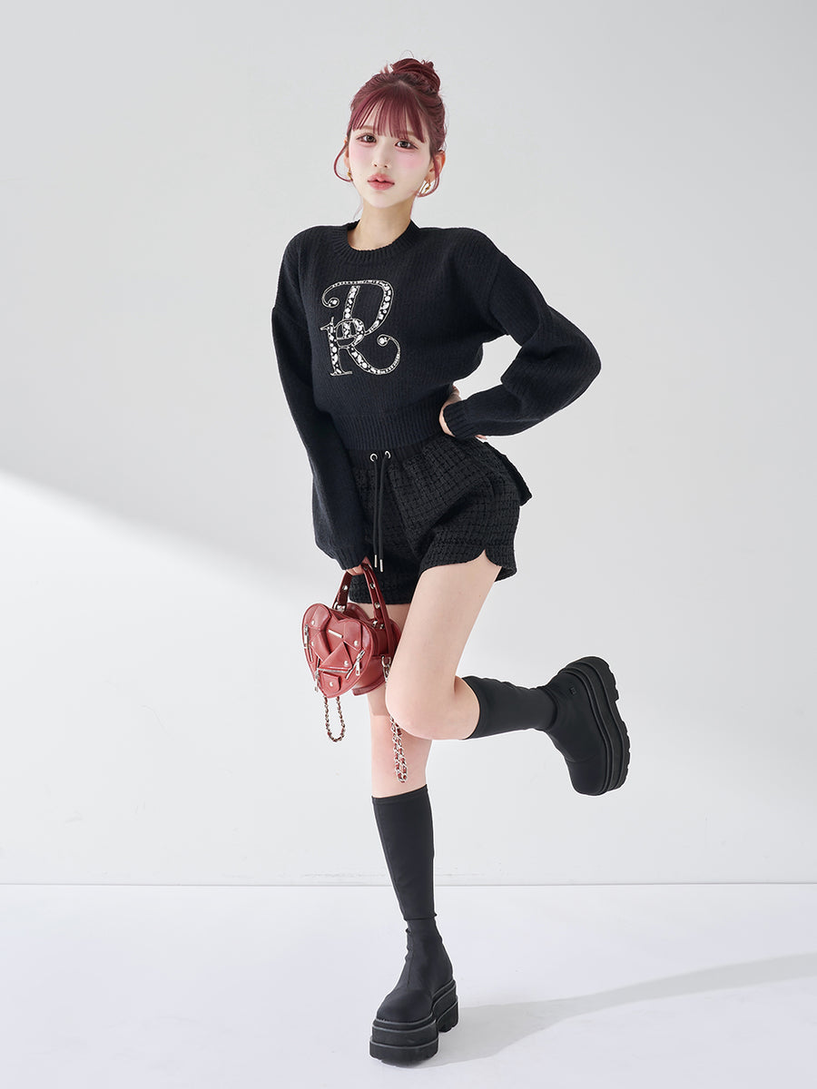 モデル:165cm(着用サイズ:FREE 着用カラー:BLK)