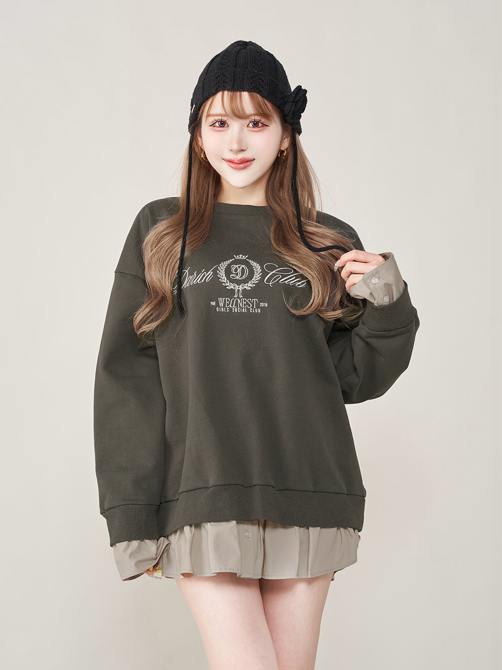 モデル:165cm(着用サイズ:FREE 着用カラー:C-GRY)