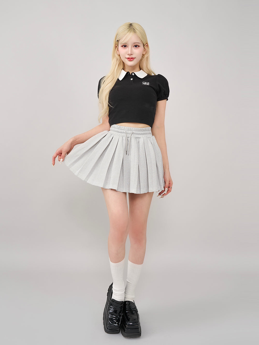 モデル:165cm(着用サイズ:FREE 着用カラー:WHT)