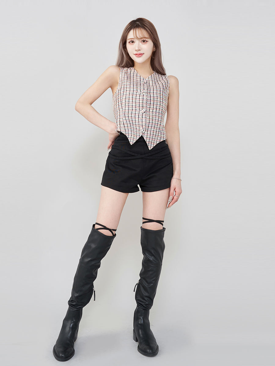 モデル:165cm(着用サイズ:M 着用カラー:BLK)