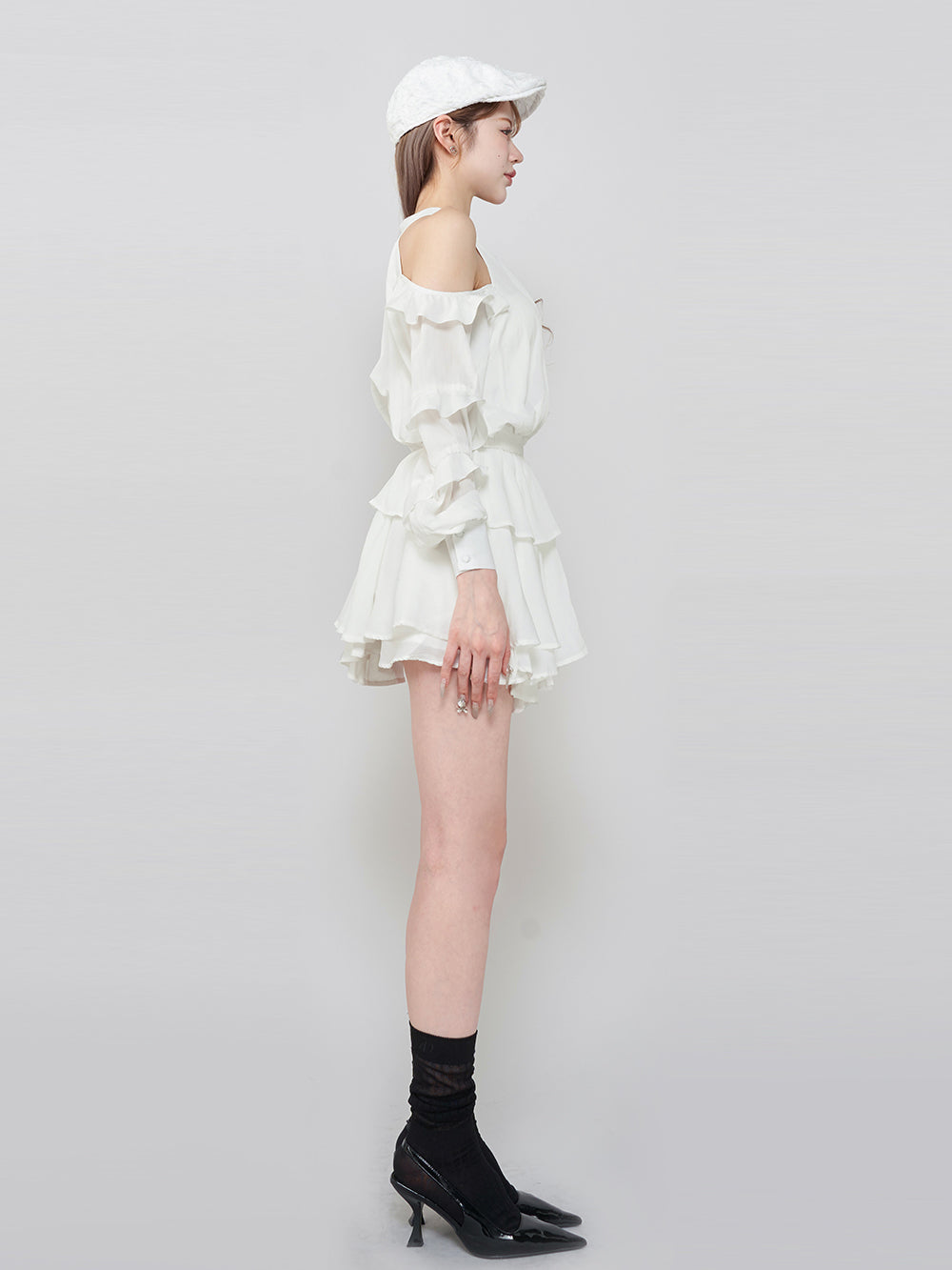 モデル:165cm(着用サイズ:FREE 着用カラー:WHT)