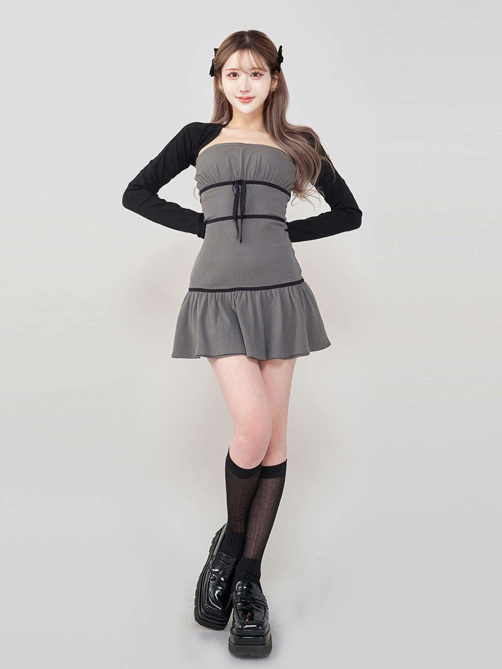 モデル:165cm(着用サイズ:FREE 着用カラー:GRY)