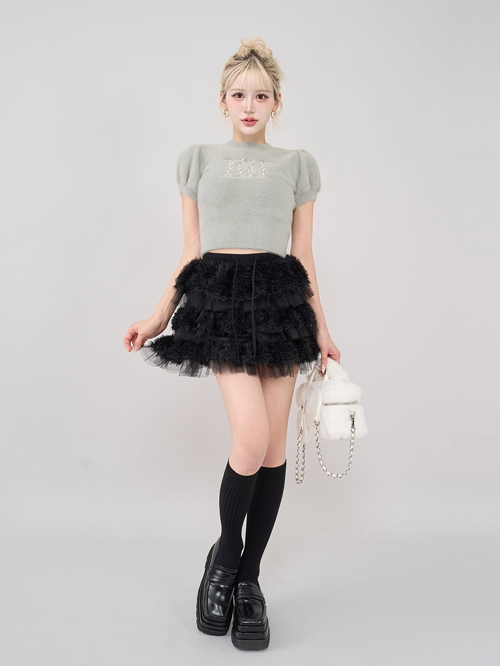 モデル:165cm(着用サイズ:FREE 着用カラー:GRY)
