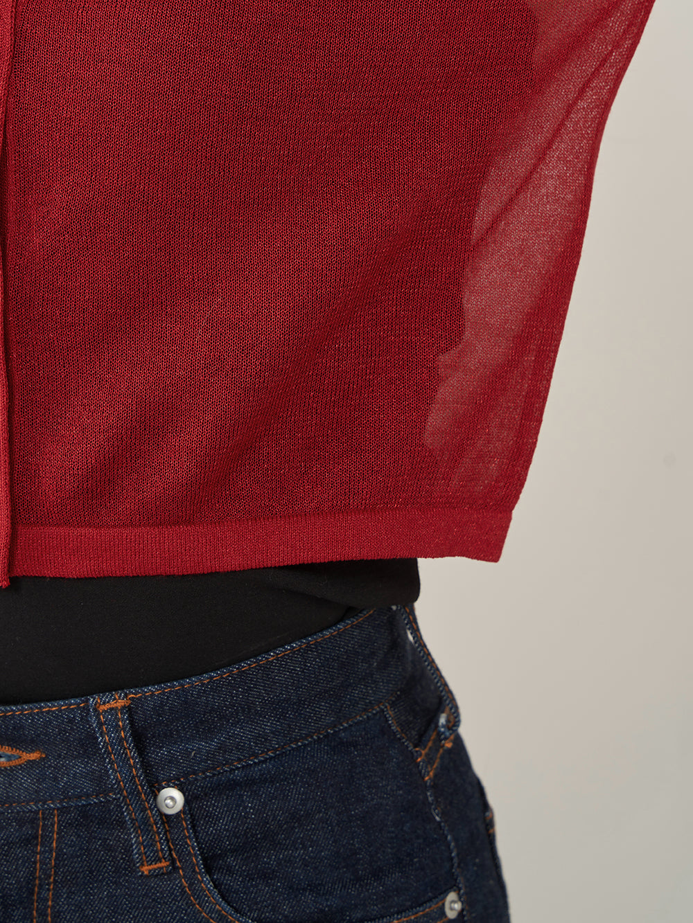 モデル:165cm(着用サイズ:FREE 着用カラー:RED)