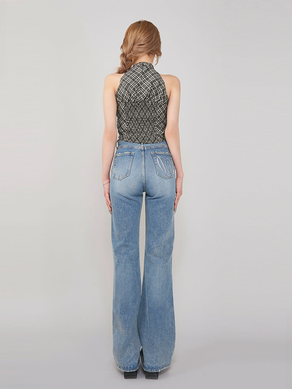 モデル:165cm(着用サイズ:FREE 着用カラー:GRY)