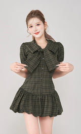 モデル:165cm(着用サイズ:FREE 着用カラー:D-GRN)
