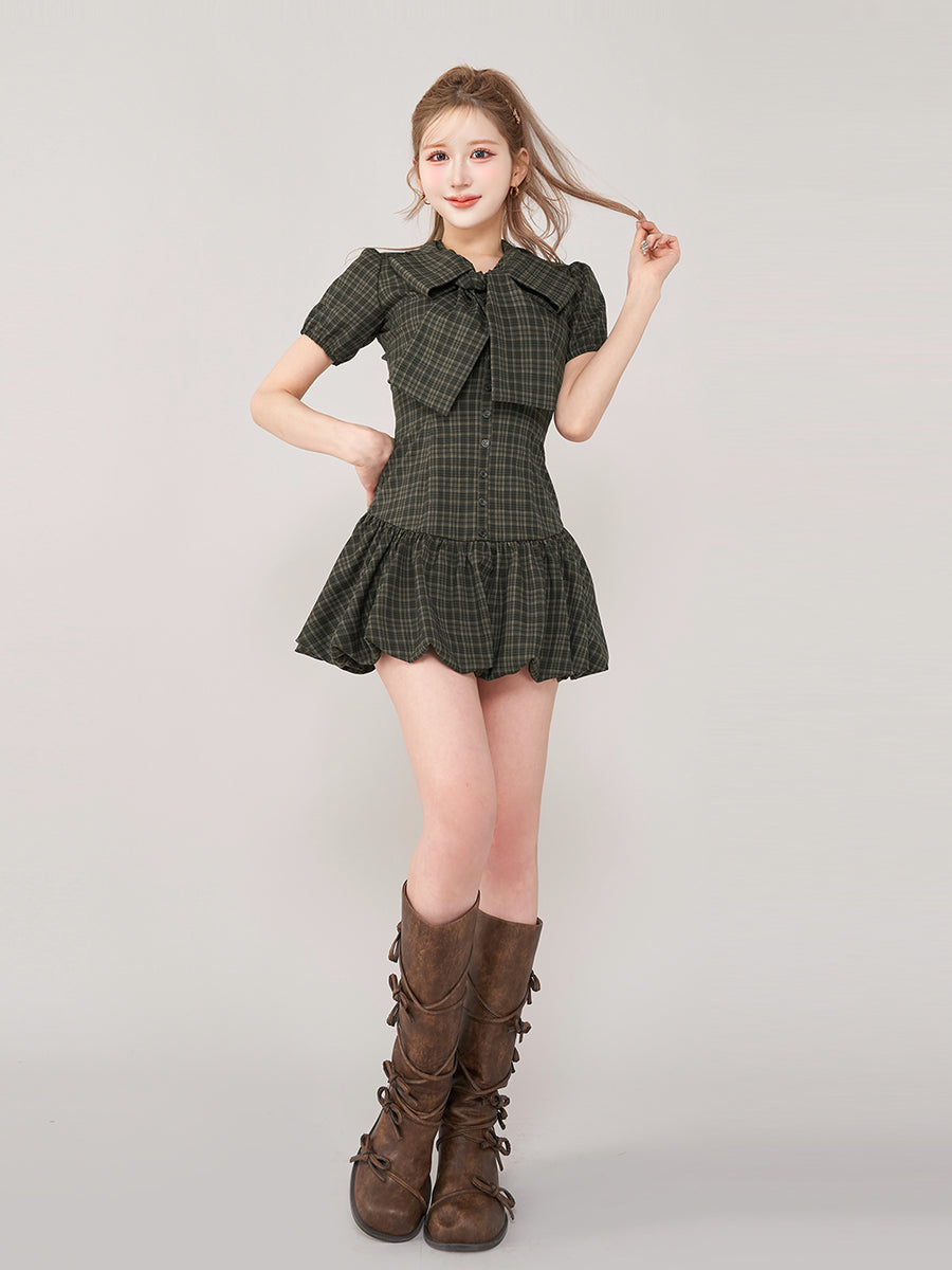 モデル:165cm(着用サイズ:FREE 着用カラー:D-GRN)