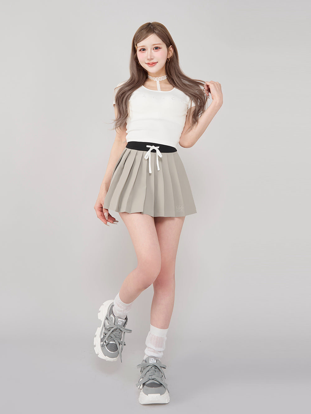 モデル:165cm(着用サイズ:FREE 着用カラー:WHT)
