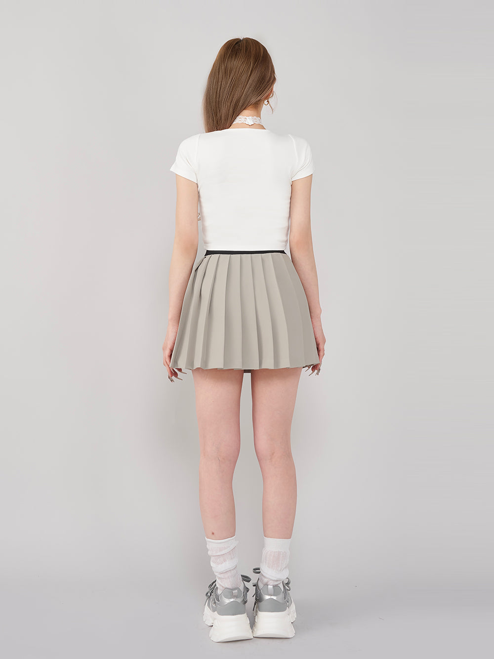 モデル:165cm(着用サイズ:FREE 着用カラー:GRY)