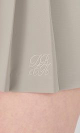 モデル:165cm(着用サイズ:FREE 着用カラー:GRY)