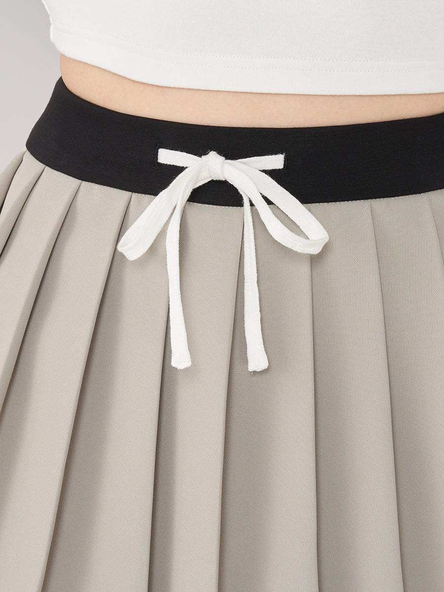 モデル:165cm(着用サイズ:FREE 着用カラー:GRY)