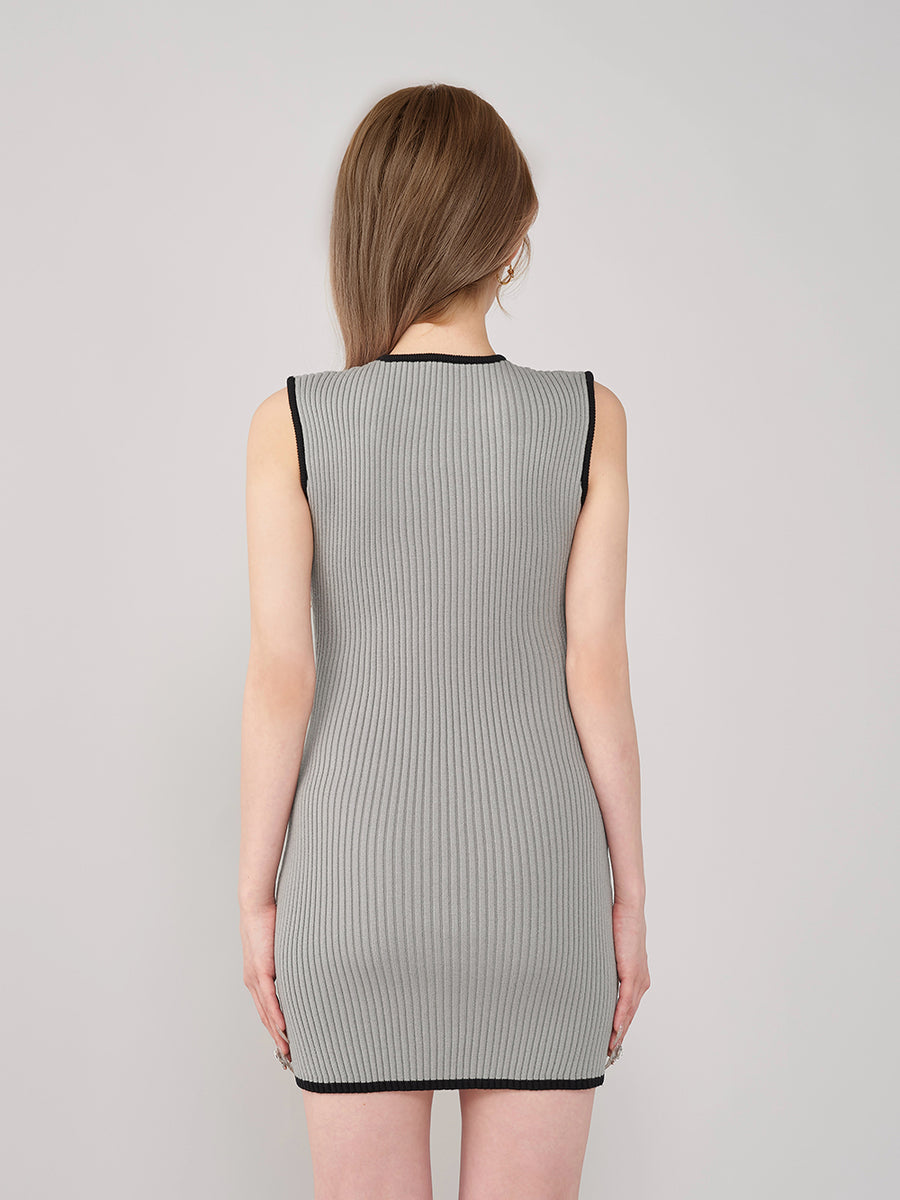 モデル:165cm(着用サイズ:FREE 着用カラー:GRY)