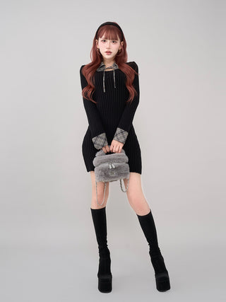 モデル:165cm(着用サイズ:FREE 着用カラー:BLK)