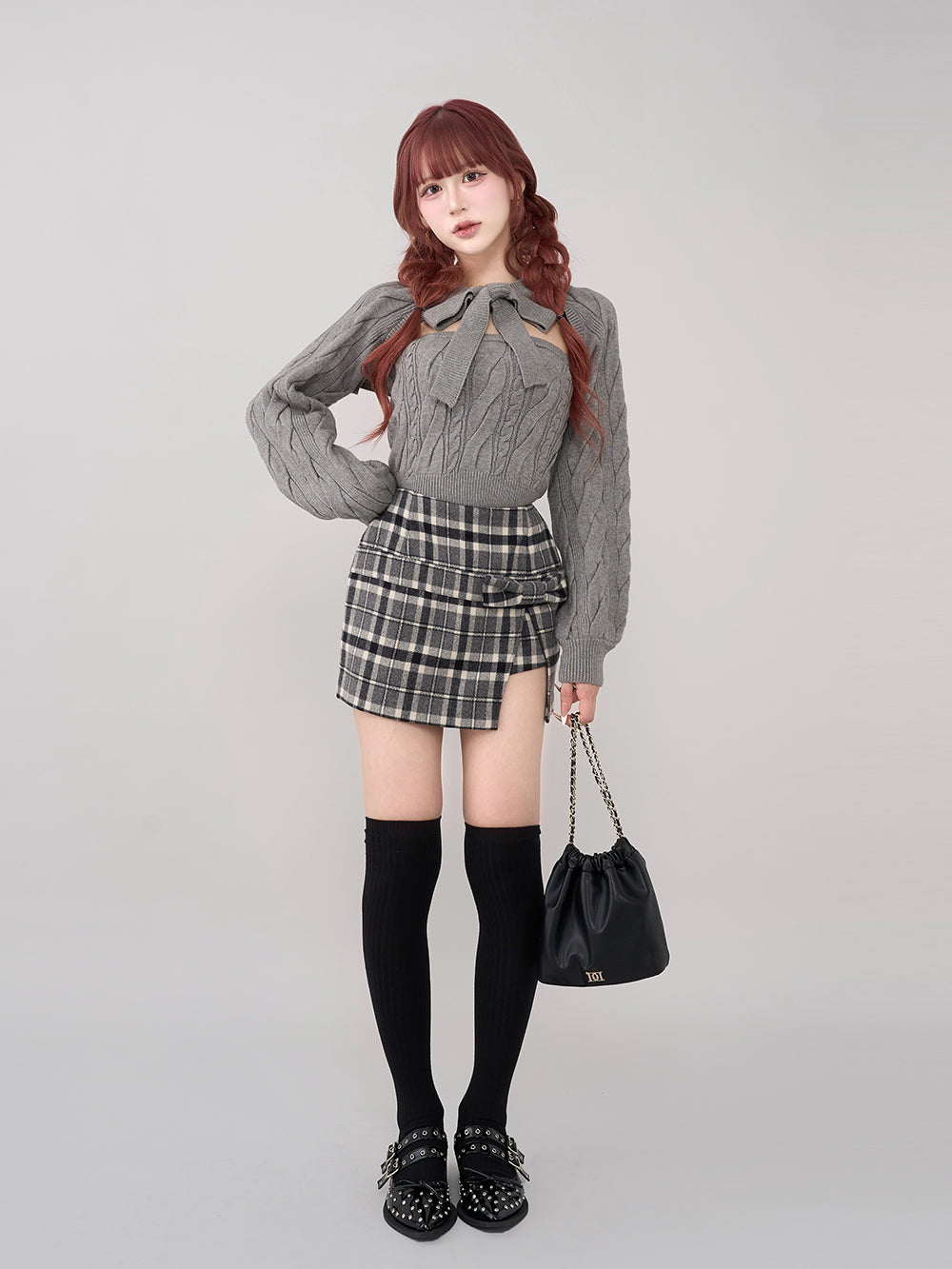 モデル:165cm(着用サイズ:FREE 着用カラー:GRY)