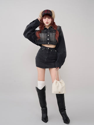 モデル:165cm(着用サイズ:FREE 着用カラー:BLK)