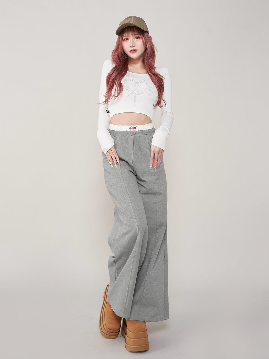 モデル:165cm(着用サイズ:FREE 着用カラー:GRY)