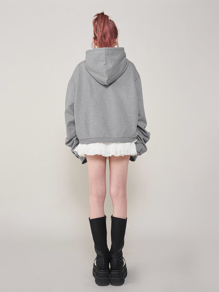 モデル:165cm(着用サイズ:FREE 着用カラー:GRY)
