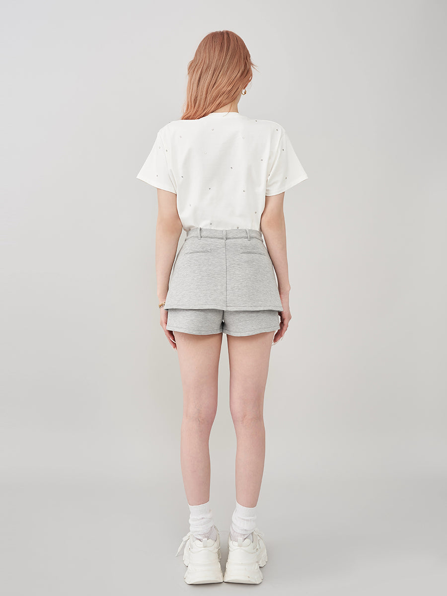 モデル:165cm(着用サイズ:FREE 着用カラー:WHT)