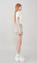 モデル:165cm(着用サイズ:FREE 着用カラー:WHT)