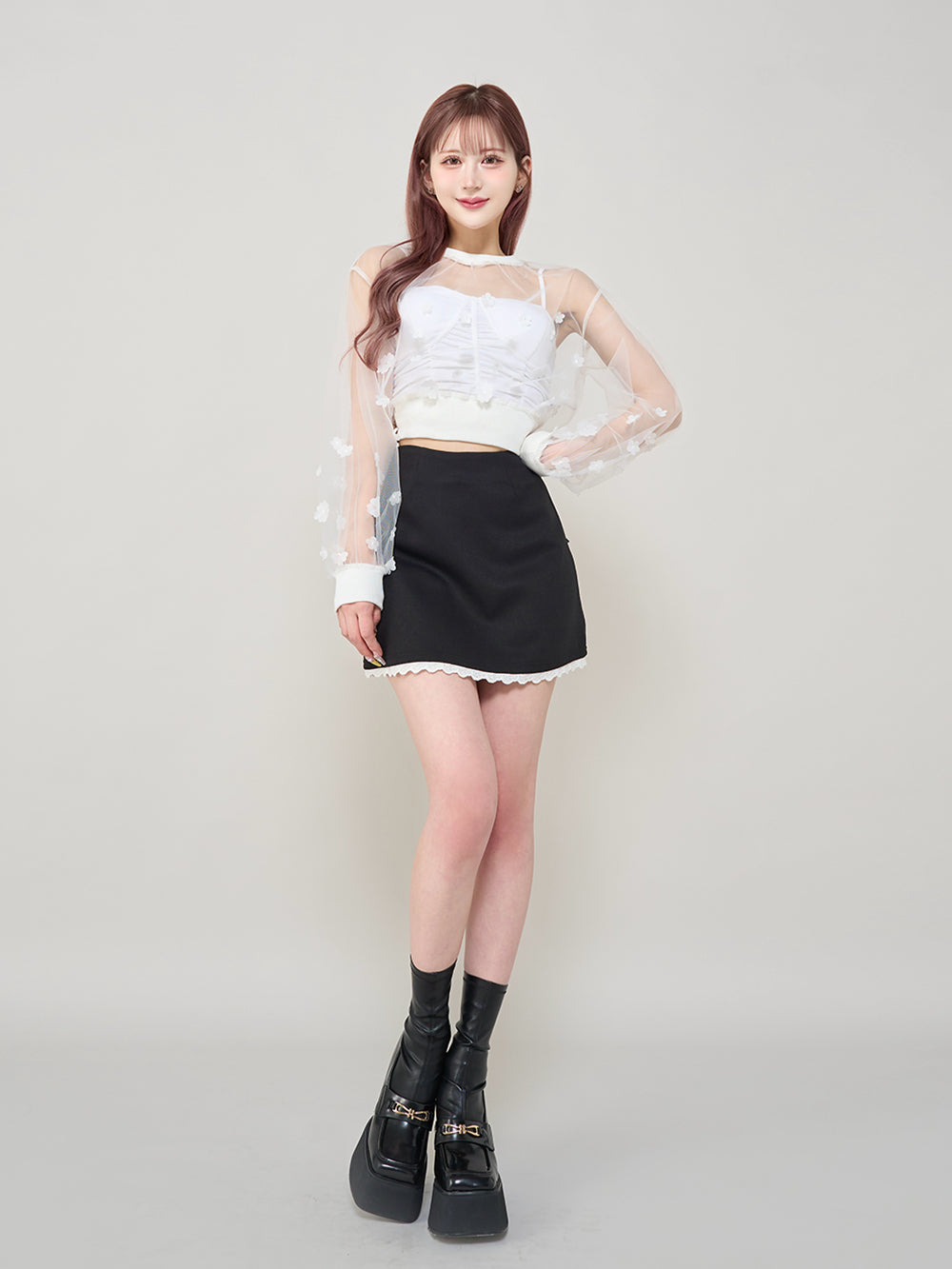 モデル:165cm(着用サイズ:M 着用カラー:BLK)
