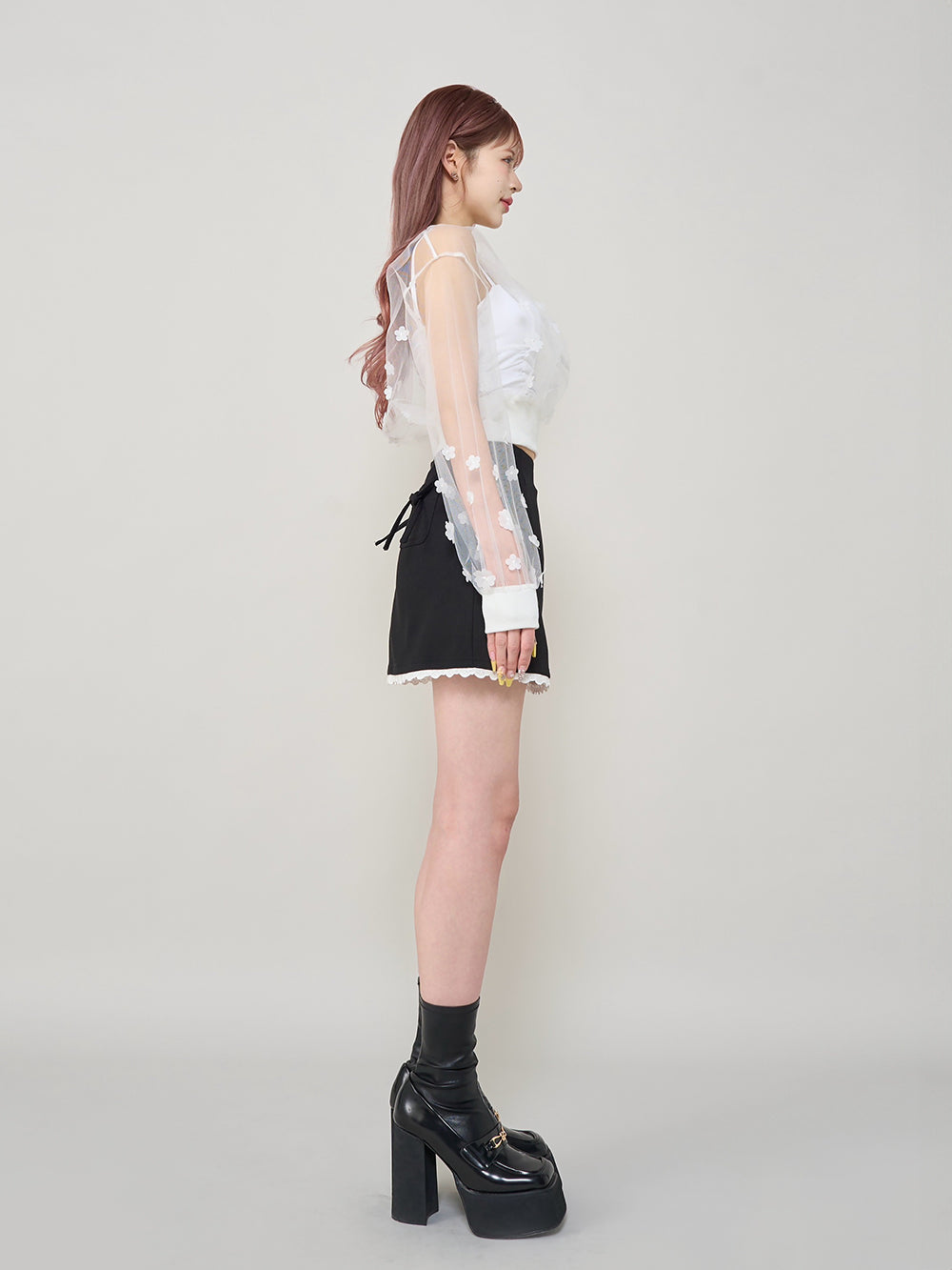 モデル:165cm(着用サイズ:M 着用カラー:BLK)
