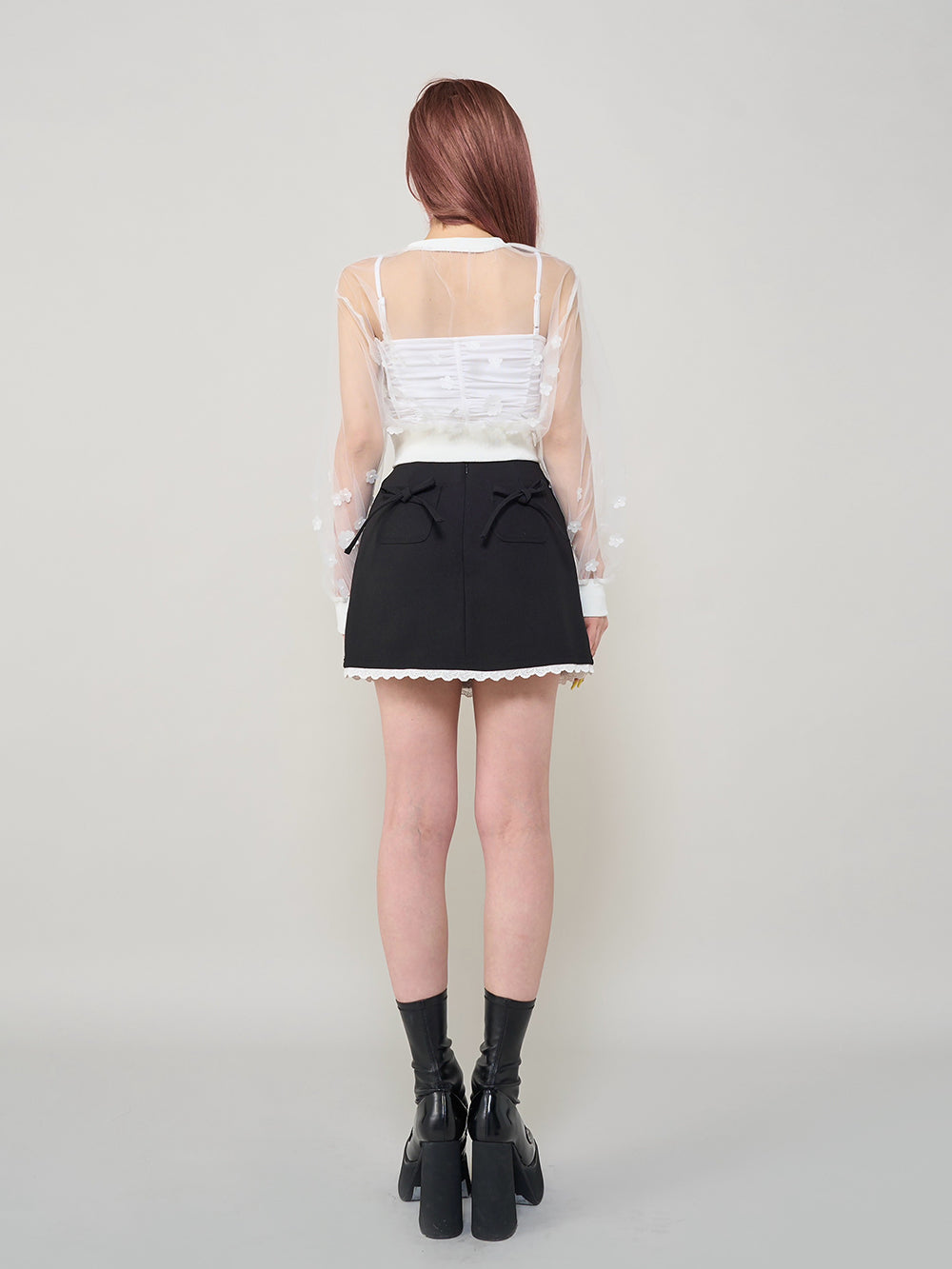 モデル:165cm(着用サイズ:M 着用カラー:BLK)