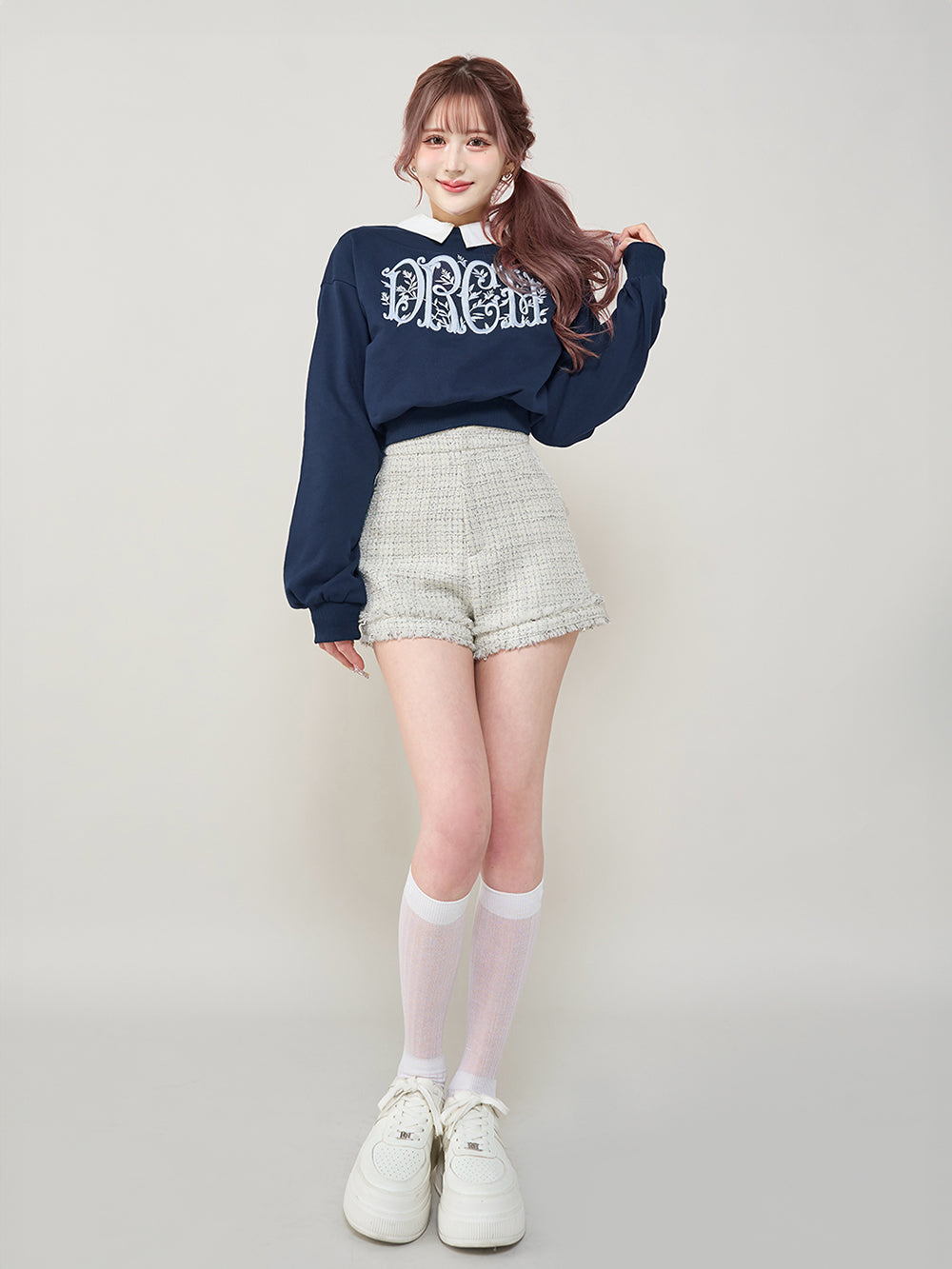 モデル:165cm(着用サイズ:S 着用カラー:WHT)