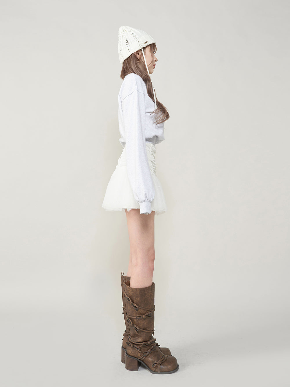 モデル:165cm(着用サイズ:S 着用カラー:WHT)