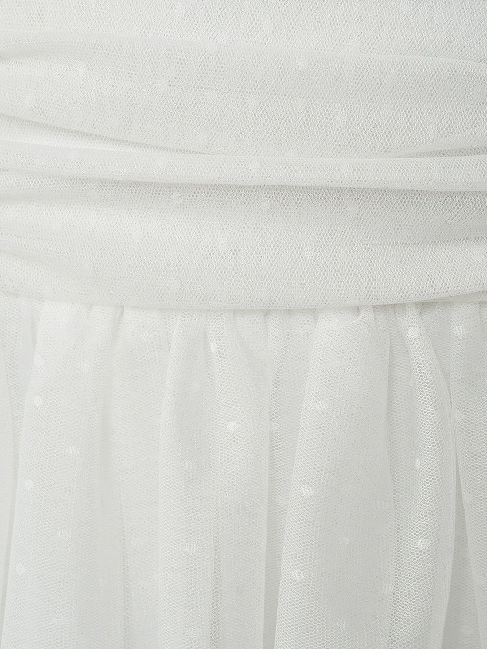 モデル:165cm(着用サイズ:S 着用カラー:WHT)