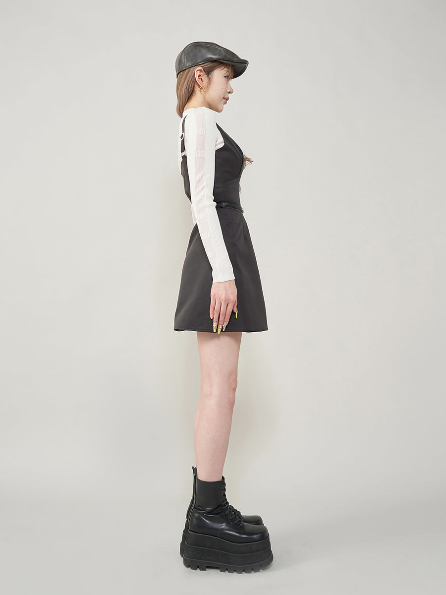 モデル:165cm(着用サイズ:FREE 着用カラー:BLK)