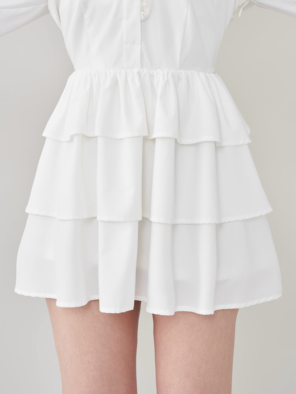 モデル:165cm(着用サイズ:FREE 着用カラー:WHT)