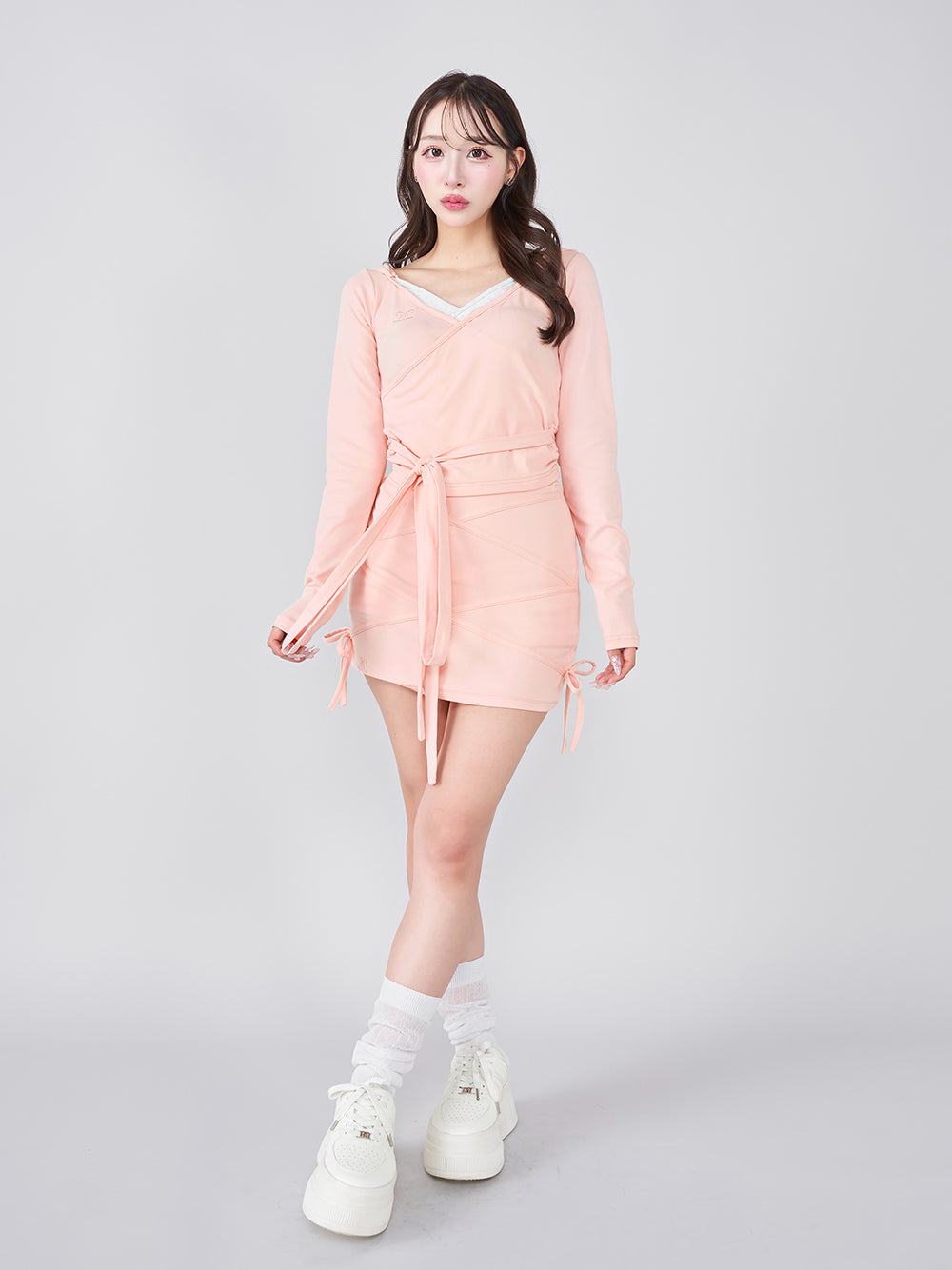 モデル:156cm(着用サイズ:FREE 着用カラー:PNK)