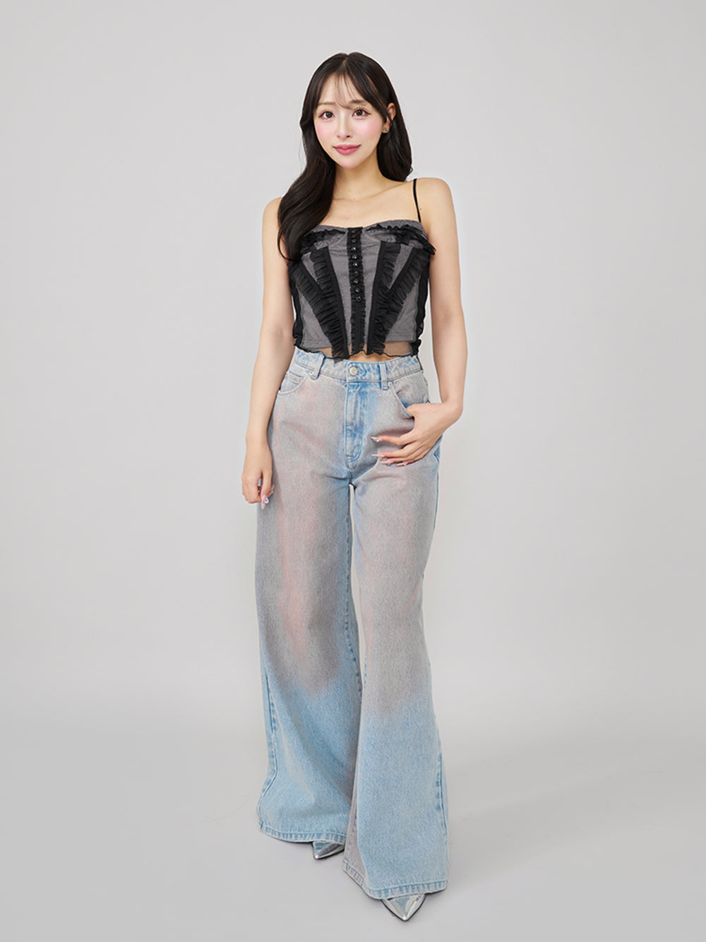 モデル:156cm(着用サイズ:FREE 着用カラー:BLK)
