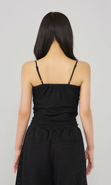 モデル:156cm(着用サイズ:FREE 着用カラー:BLK)