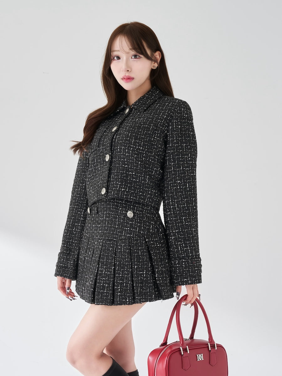 モデル:156cm(着用サイズ:FREE 着用カラー:BLK)