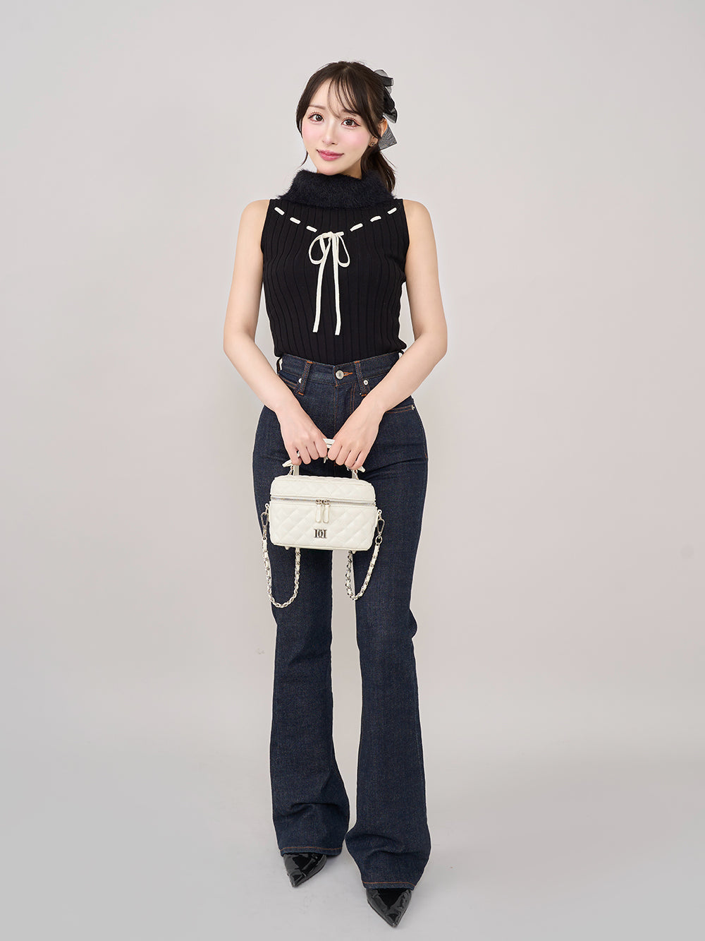 モデル:156cm(着用サイズ:FREE 着用カラー:BLK)
