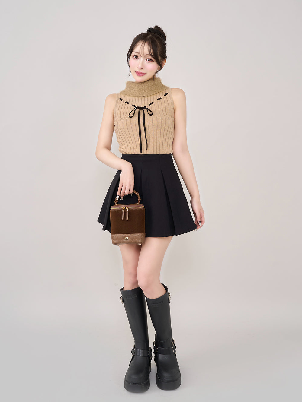 モデル:156cm(着用サイズ:FREE 着用カラー:BEG)