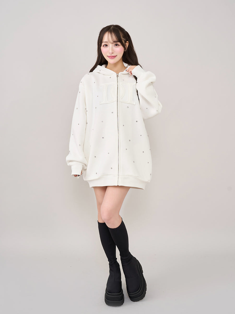モデル:156cm(着用サイズ:FREE 着用カラー:WHT)