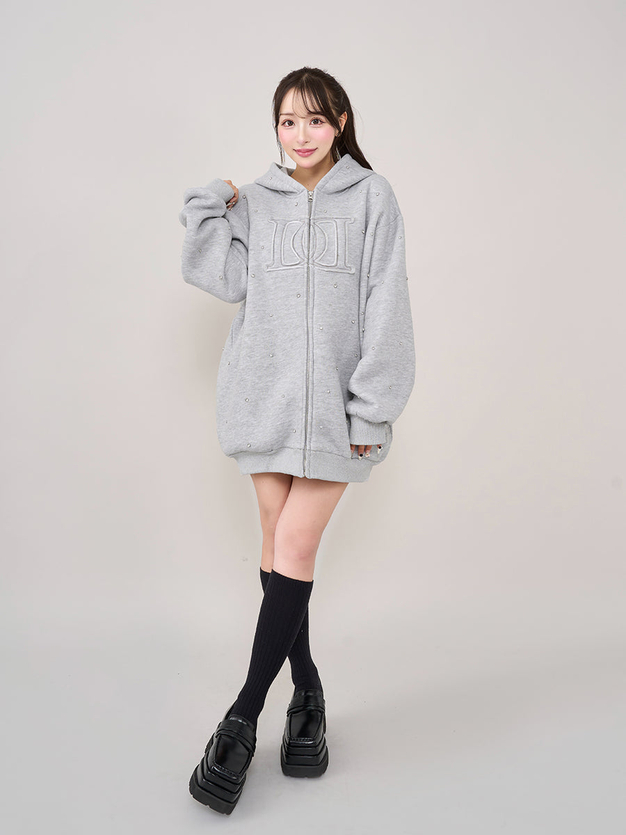 モデル:156cm(着用サイズ:FREE 着用カラー:GRY)