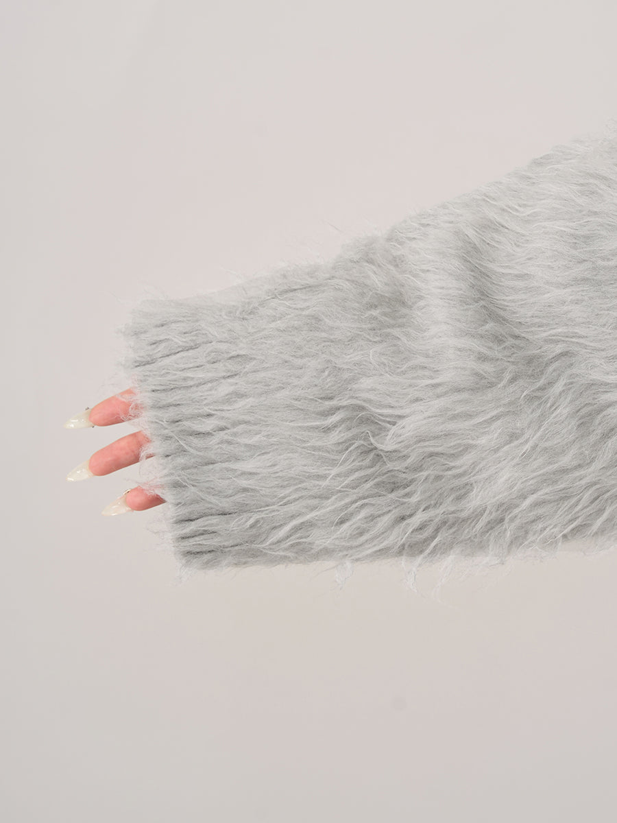 モデル:156cm(着用サイズ:FREE 着用カラー:GRY)