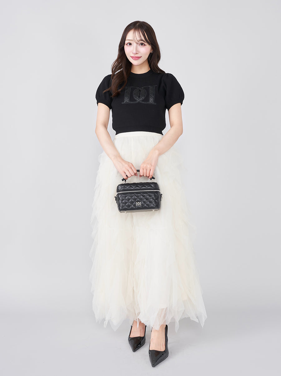 モデル:156cm(着用サイズ:FREE 着用カラー:BLK)