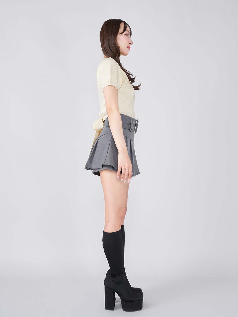 モデル:156cm(着用サイズ:FREE 着用カラー:IVO)