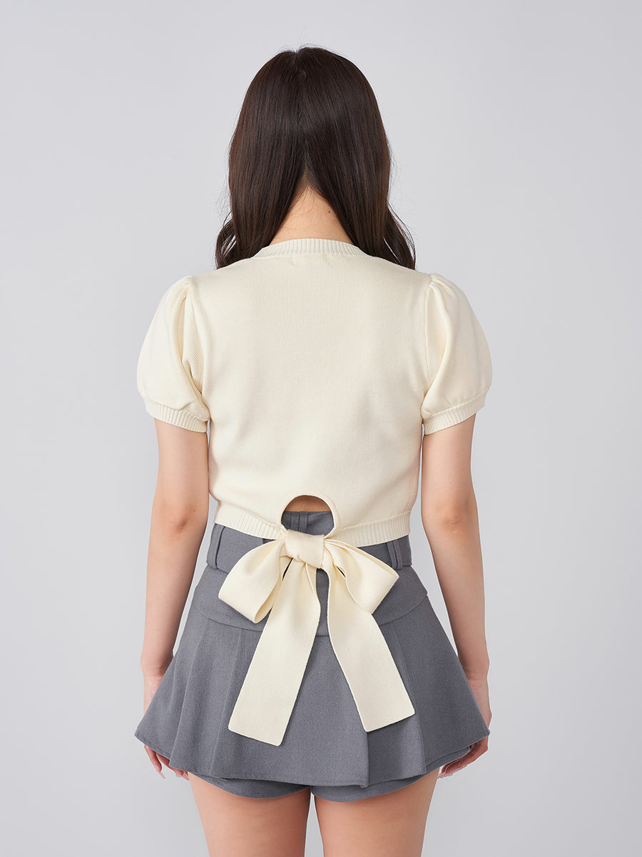モデル:156cm(着用サイズ:FREE 着用カラー:IVO)