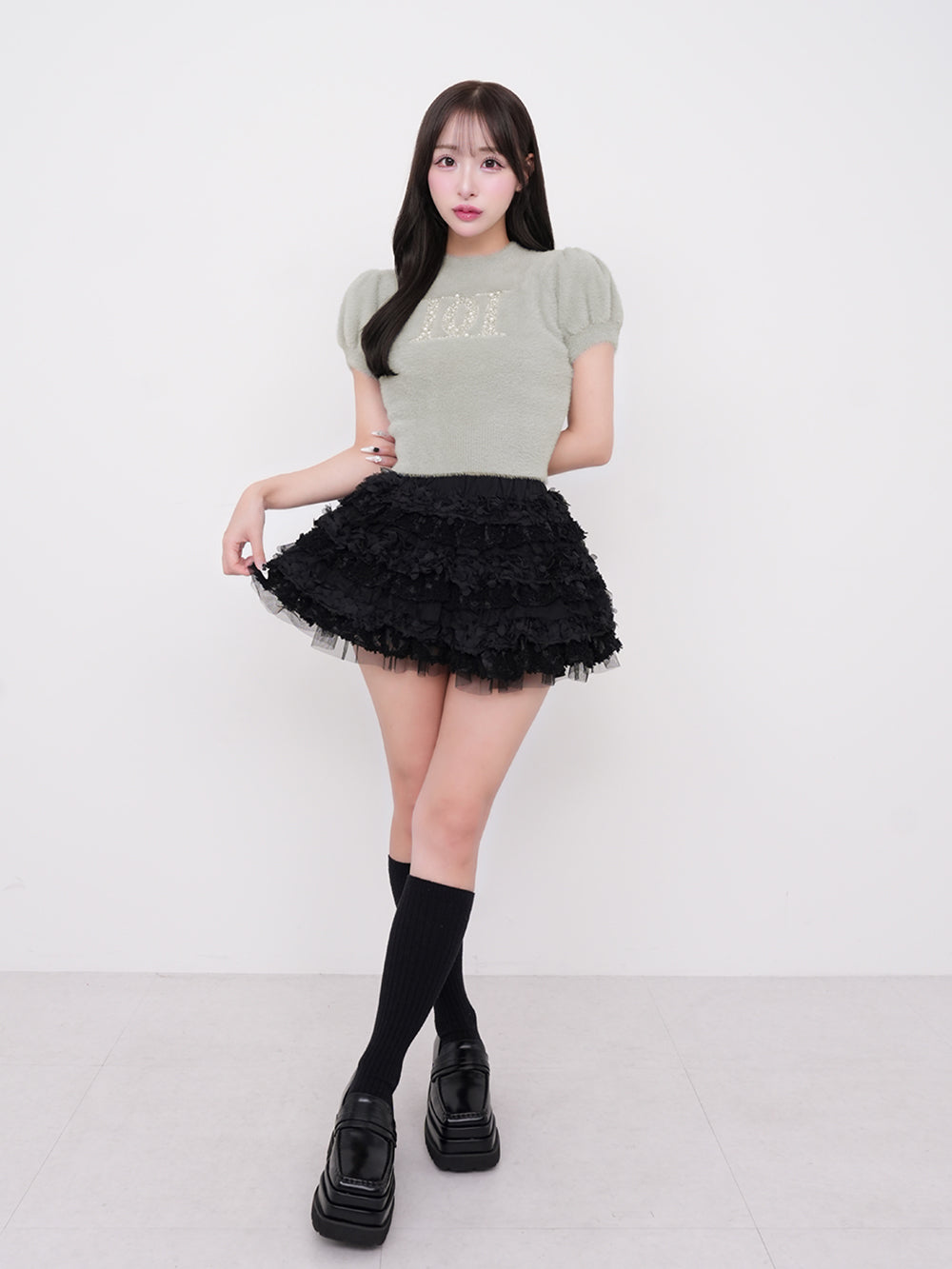 モデル:156cm(着用サイズ:FREE 着用カラー:GRY)